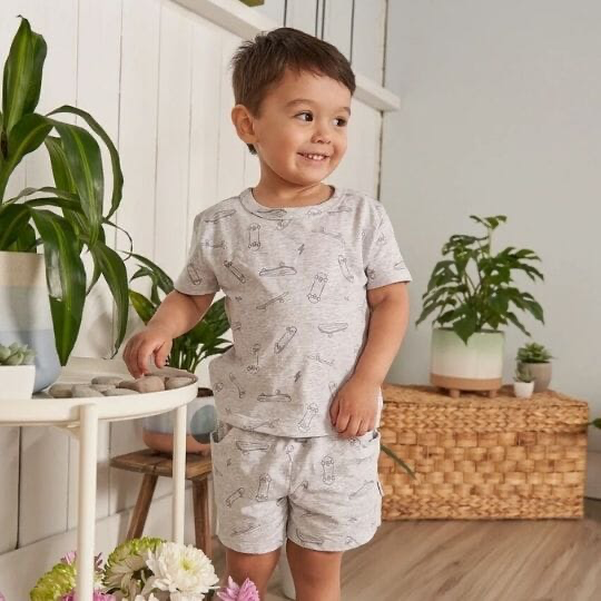 Outfits & Sets