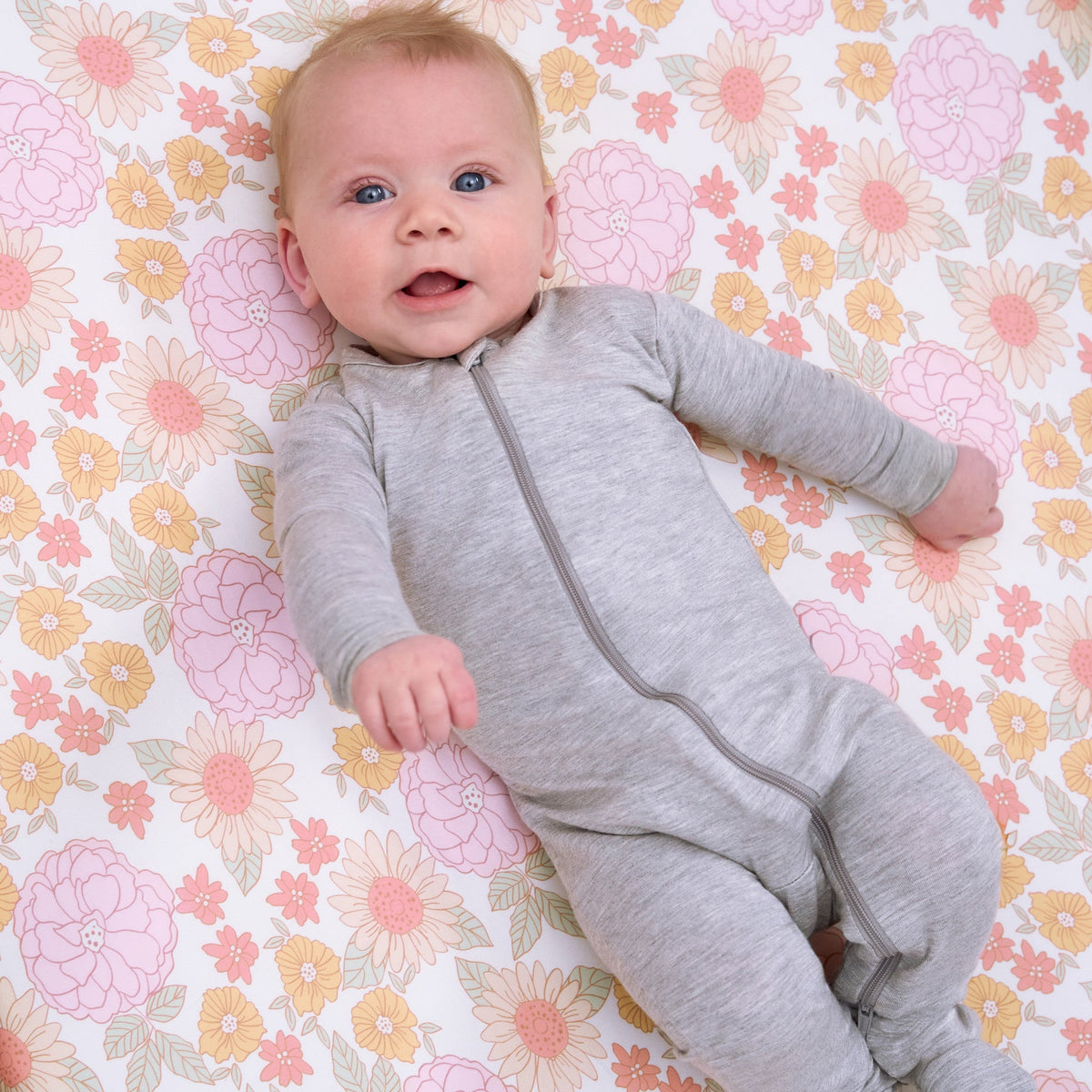 2-Pack Baby Girls Retro Floral Crib Sheet, view 2