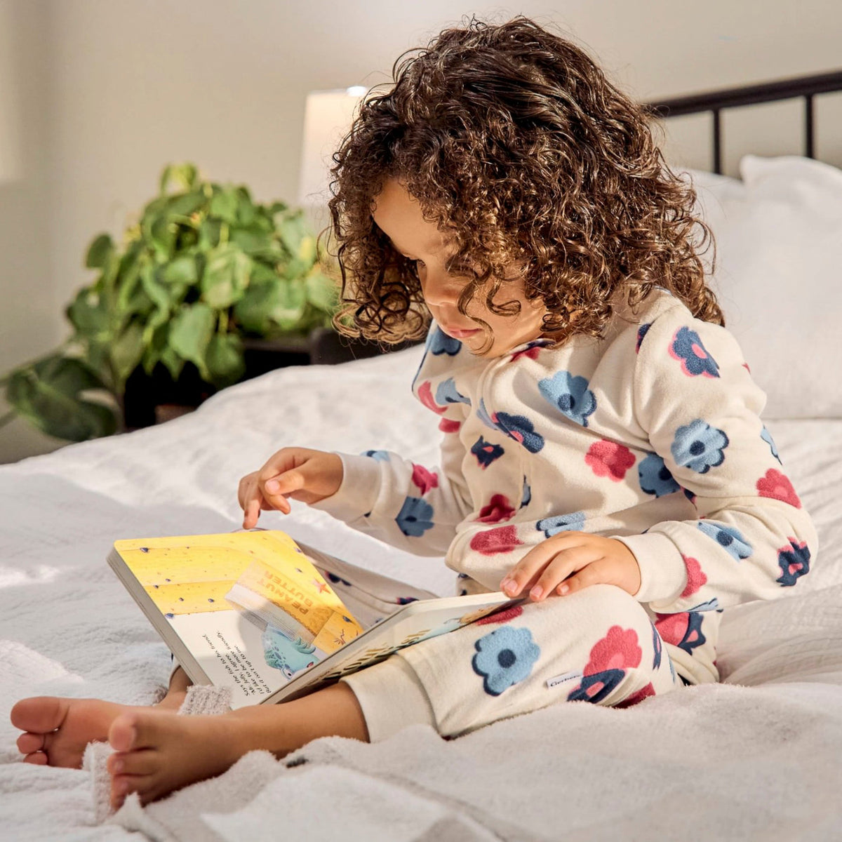 3-Pack Infant & Toddler Girls Hearts Footless Fleece Pajamas-Gerber Childrenswear Wholesale
