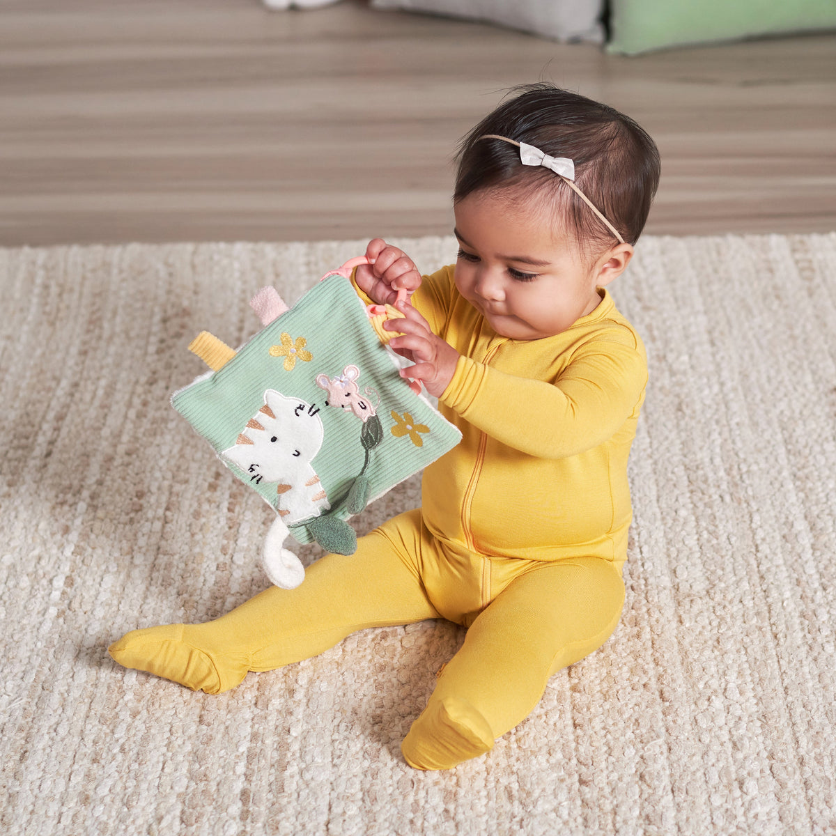 Baby Cat & Mouse Crinkle Toy, lifestyle photo 1