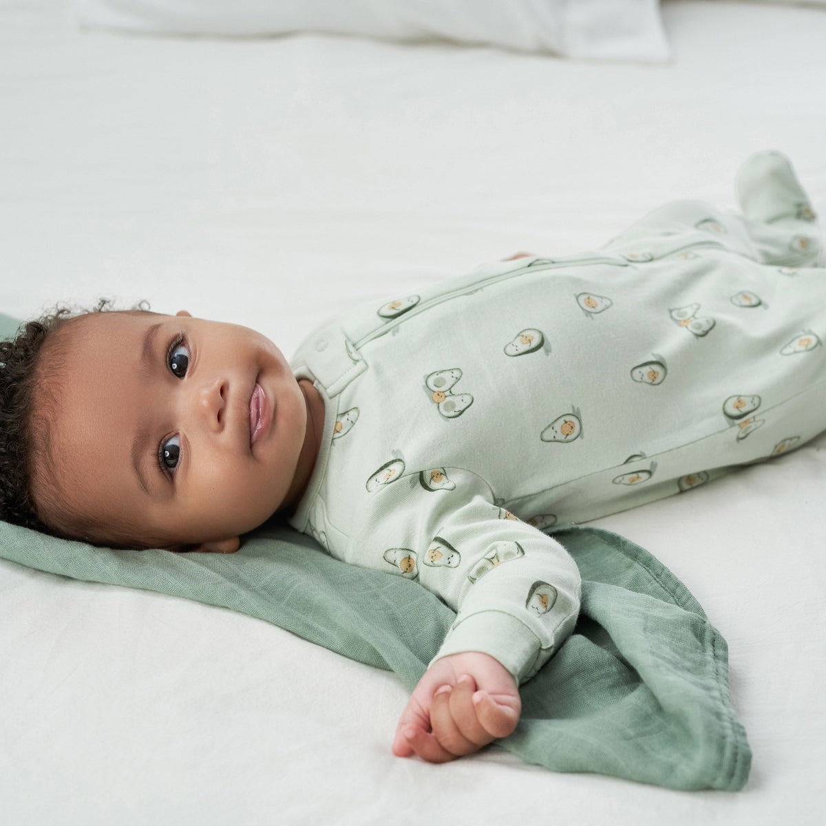 2-Pack Baby Neutral Avo-Cuddle Sleep 'N Plays, lifestyle photo 2