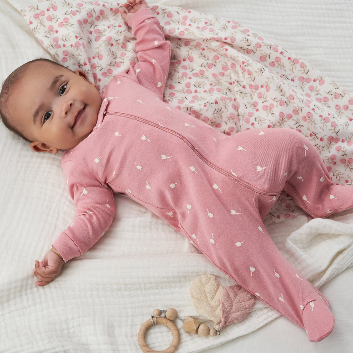 4-Pack Baby Girls Appley Sweet Flannel Blankets, lifestyle photo 2