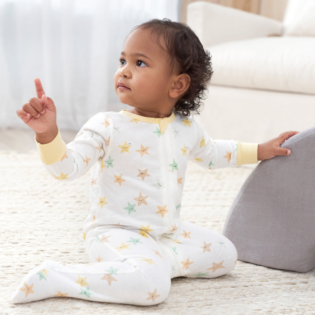 Baby Neutral Starry Smiles Sleep 'N Play, lifestyle photo 2