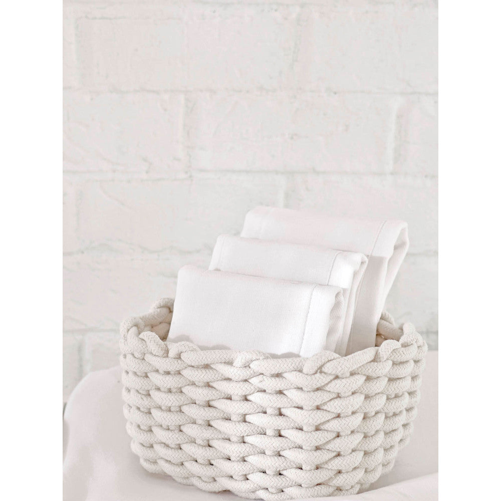 10-Pack Baby Neutral White Flatfold Diaper, close-up detail 1