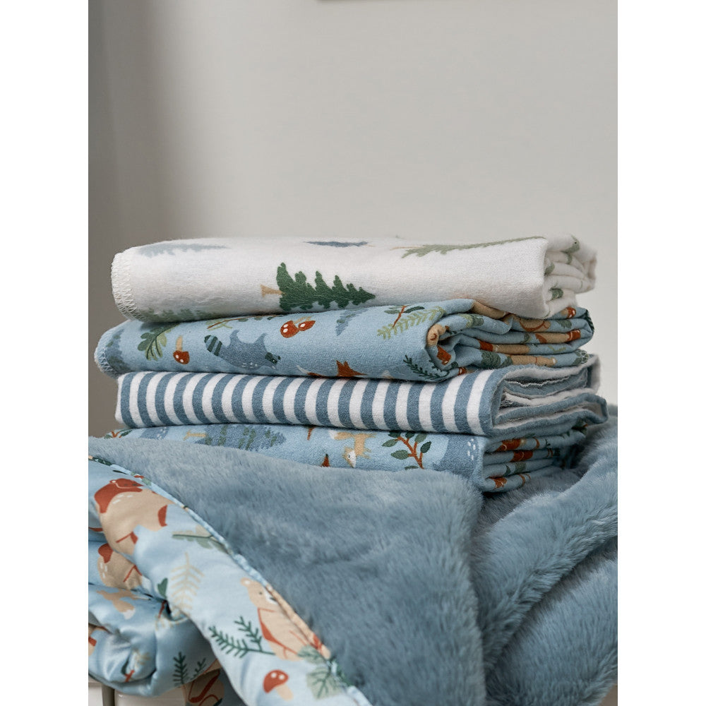 Modern Moments by Gerber 5-Pack Baby Boys Blue Flannel Blankets, lifestyle photo 5