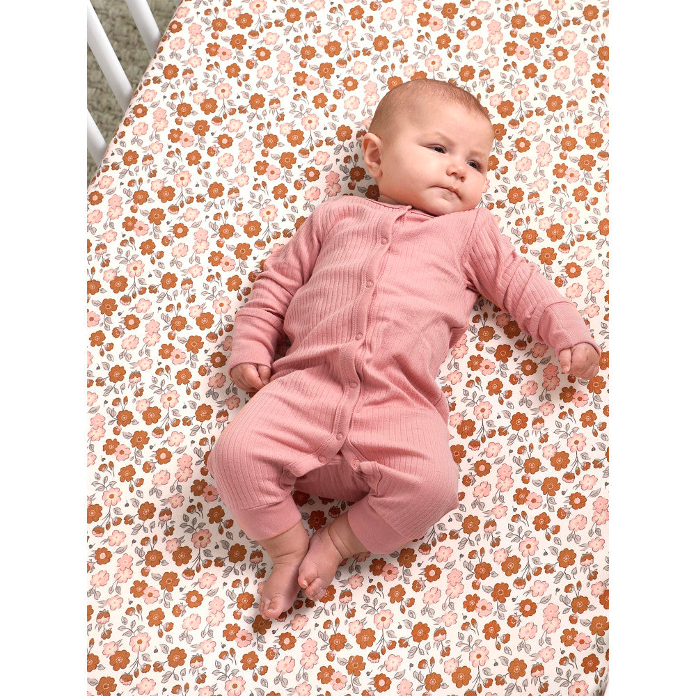 Modern Moments by Gerber Baby Girls Pink Fitted Crib Sheet, lifestyle photo 2