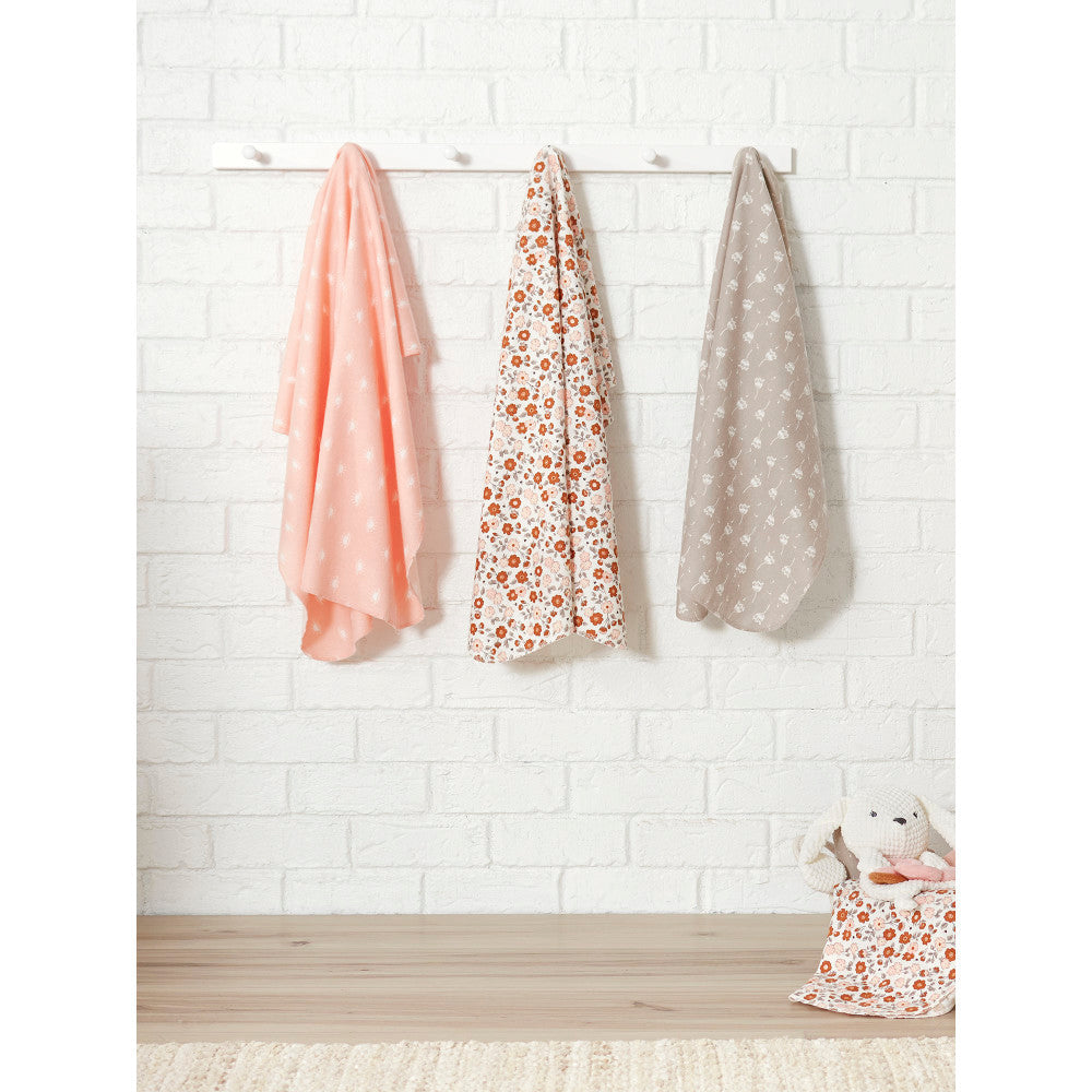 Modern Moments by Gerber 5-Pack Baby Girls Pink Flannel Blankets, lifestyle photo 1