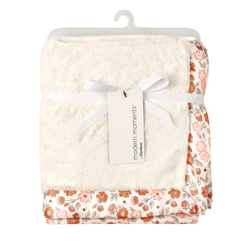 Modern Moments by Gerber Baby Girls Pink Satin Trim Blanket, close-up detail 2