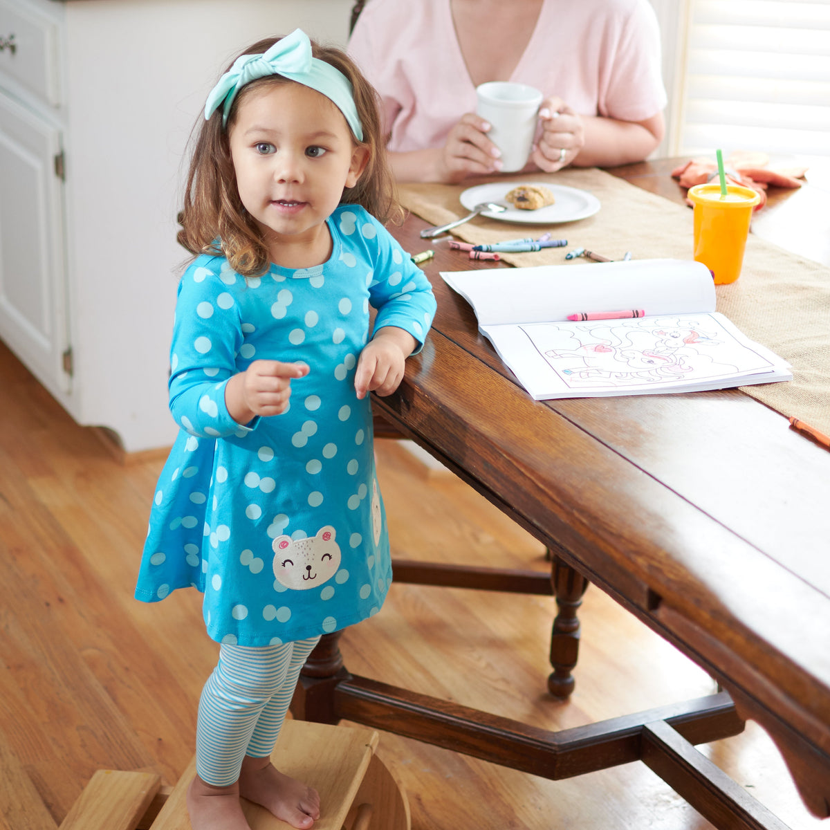 2-Piece Toddler Girls Bear Dress and Legging Set, view 3