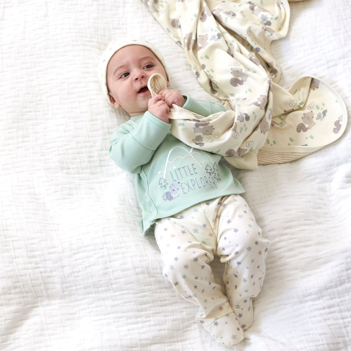 Organic Baby Boys Squirrels Reversible Blanket, view 2