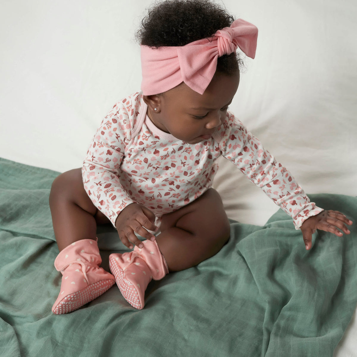 Baby Girls Pink Hearts Soft Booties, view 2