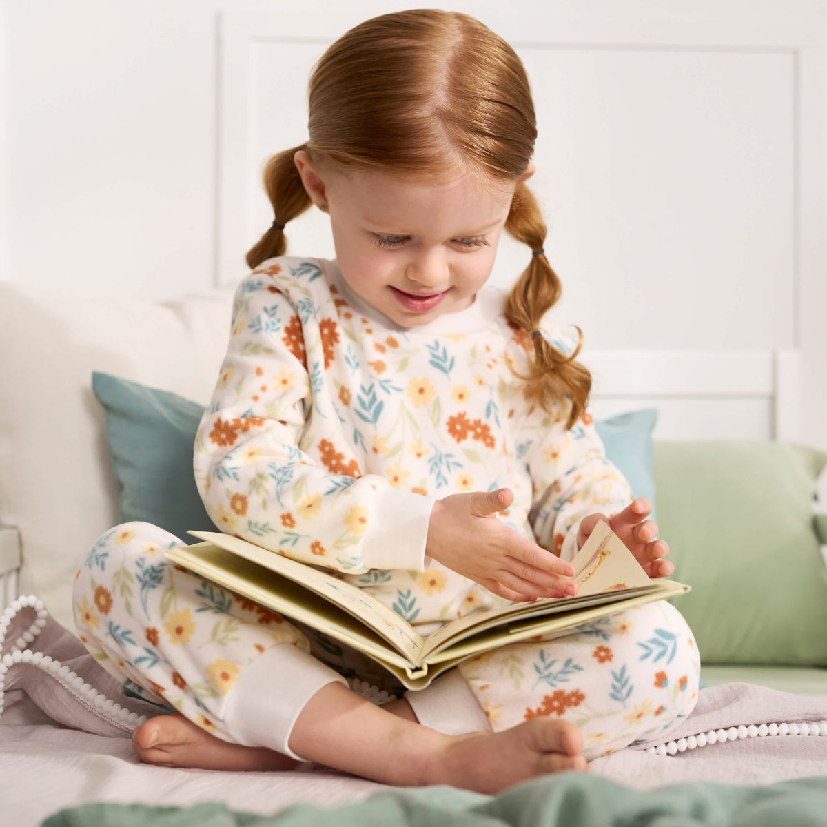2-Piece Infant & Toddler Girls Ivory Floral Fleece Pajamas, view 2
