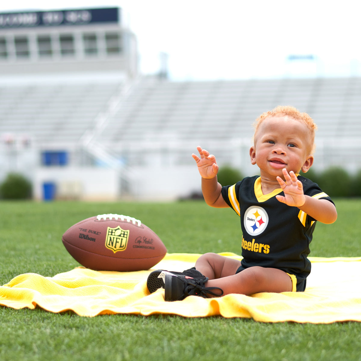 Pittsburgh Steelers Bodysuit, view 4