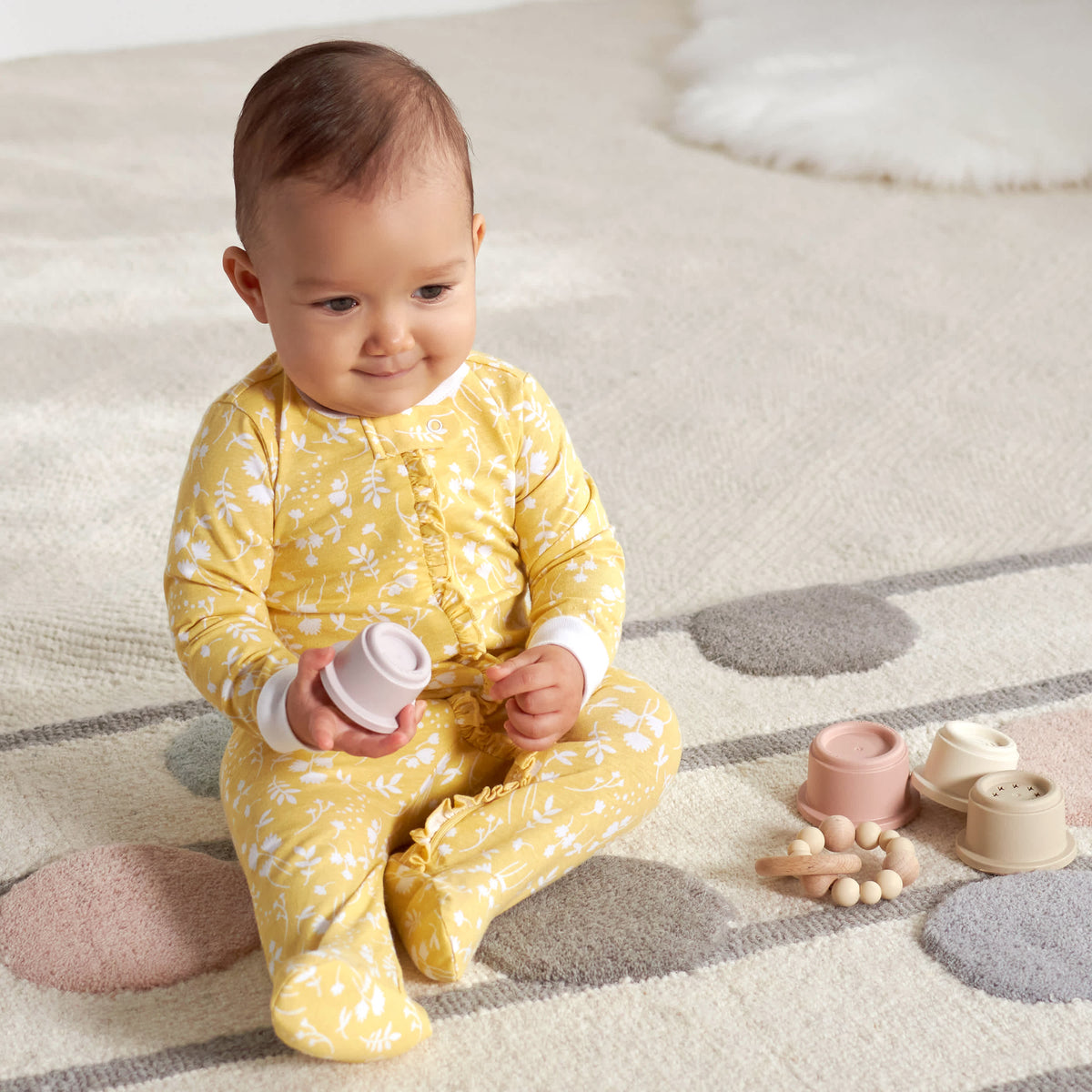 2-Pack Baby Girls Yellow Garden Sleep 'N Plays, view 3
