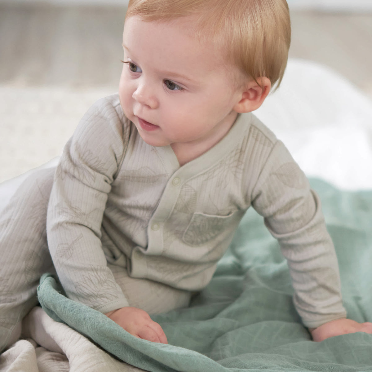 Baby Neutral Natural Leaves Sleep 'N Play, view 3